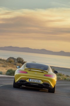 2016 Mercedes-AMG GT S